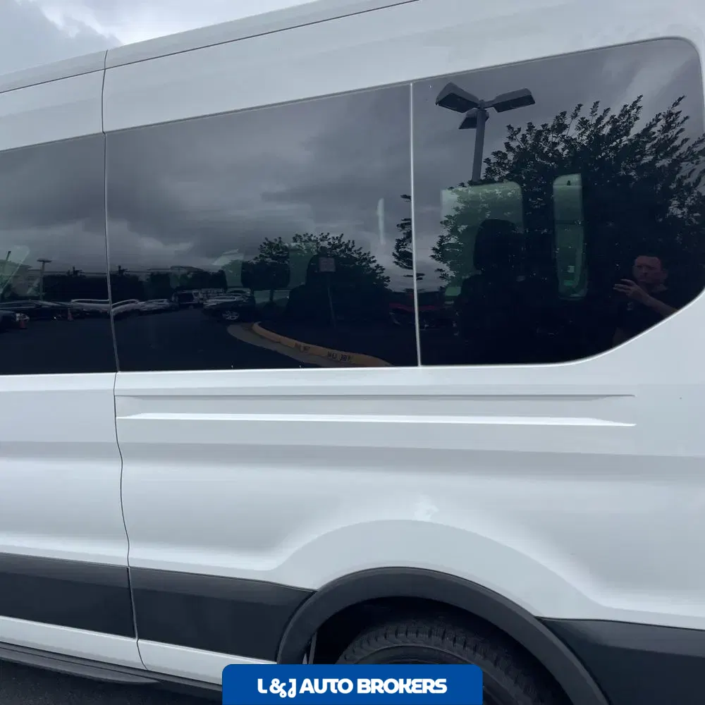 2024 Ford Transit 350 XLT