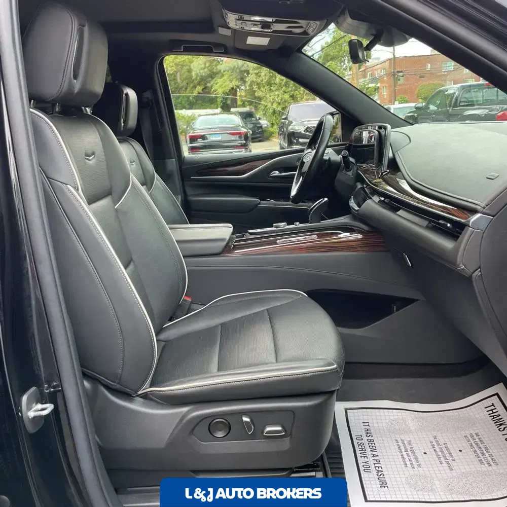 2022 Cadillac Escalade ESV Premium Luxury