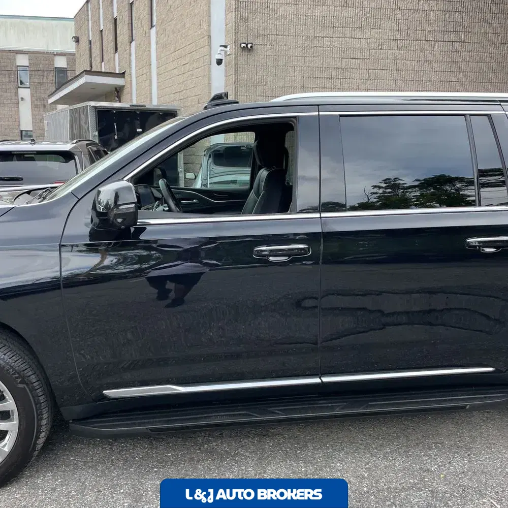 2022 Cadillac Escalade ESV Premium Luxury
