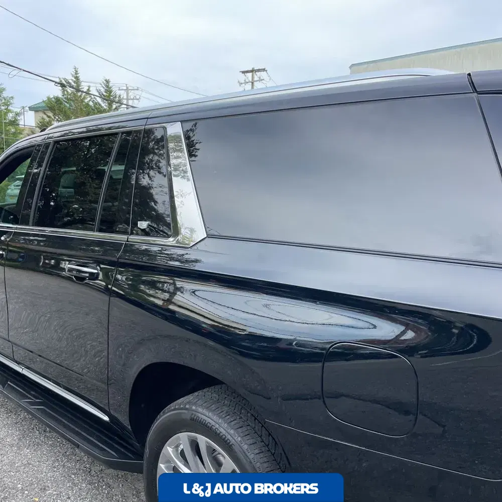 2022 Cadillac Escalade ESV Premium Luxury