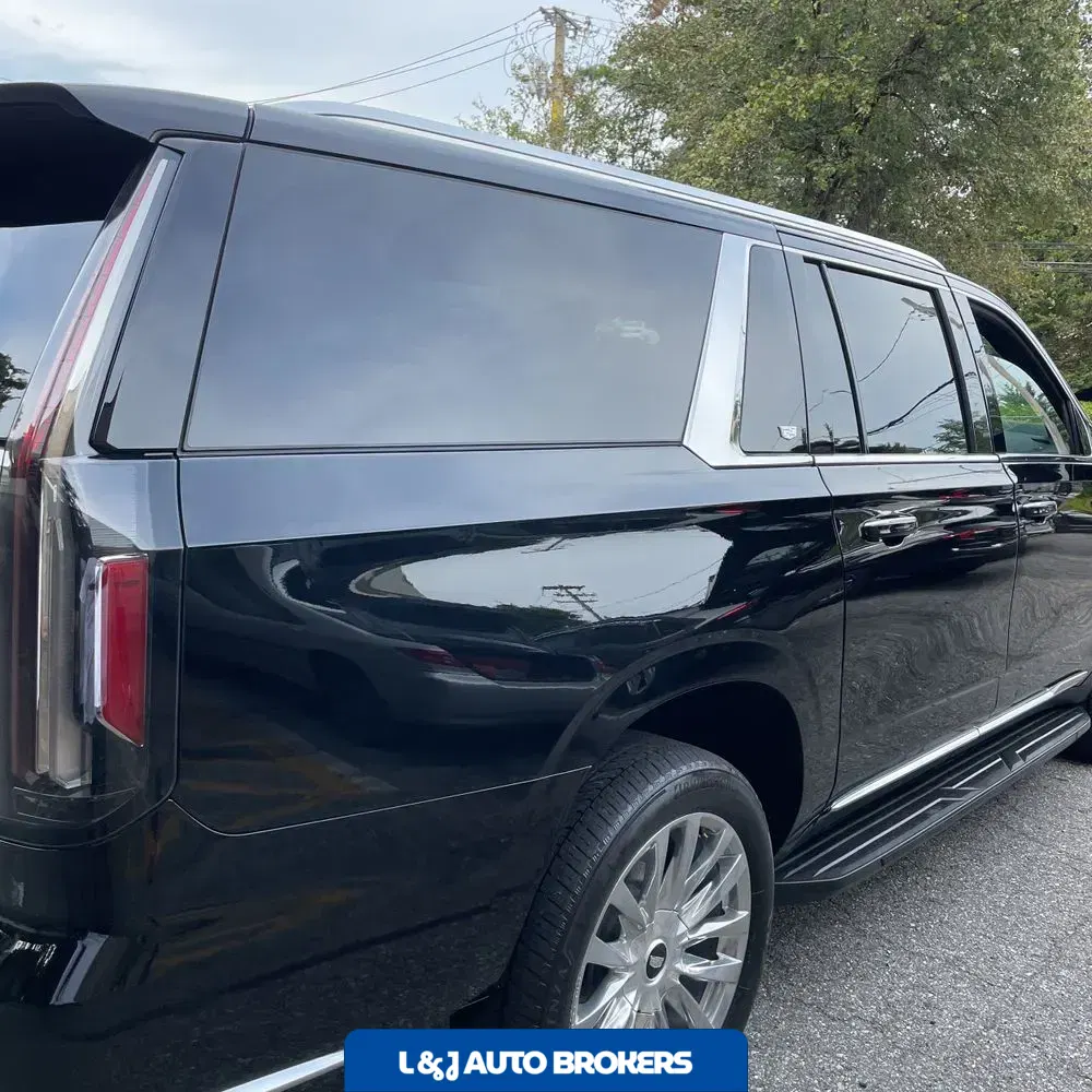 2022 Cadillac Escalade ESV Premium Luxury