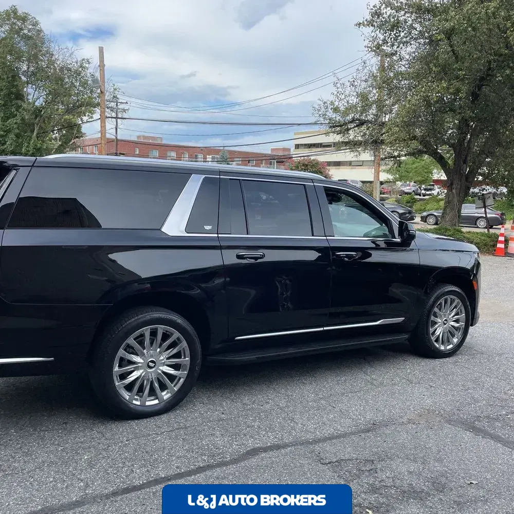2022 Cadillac Escalade ESV Premium Luxury