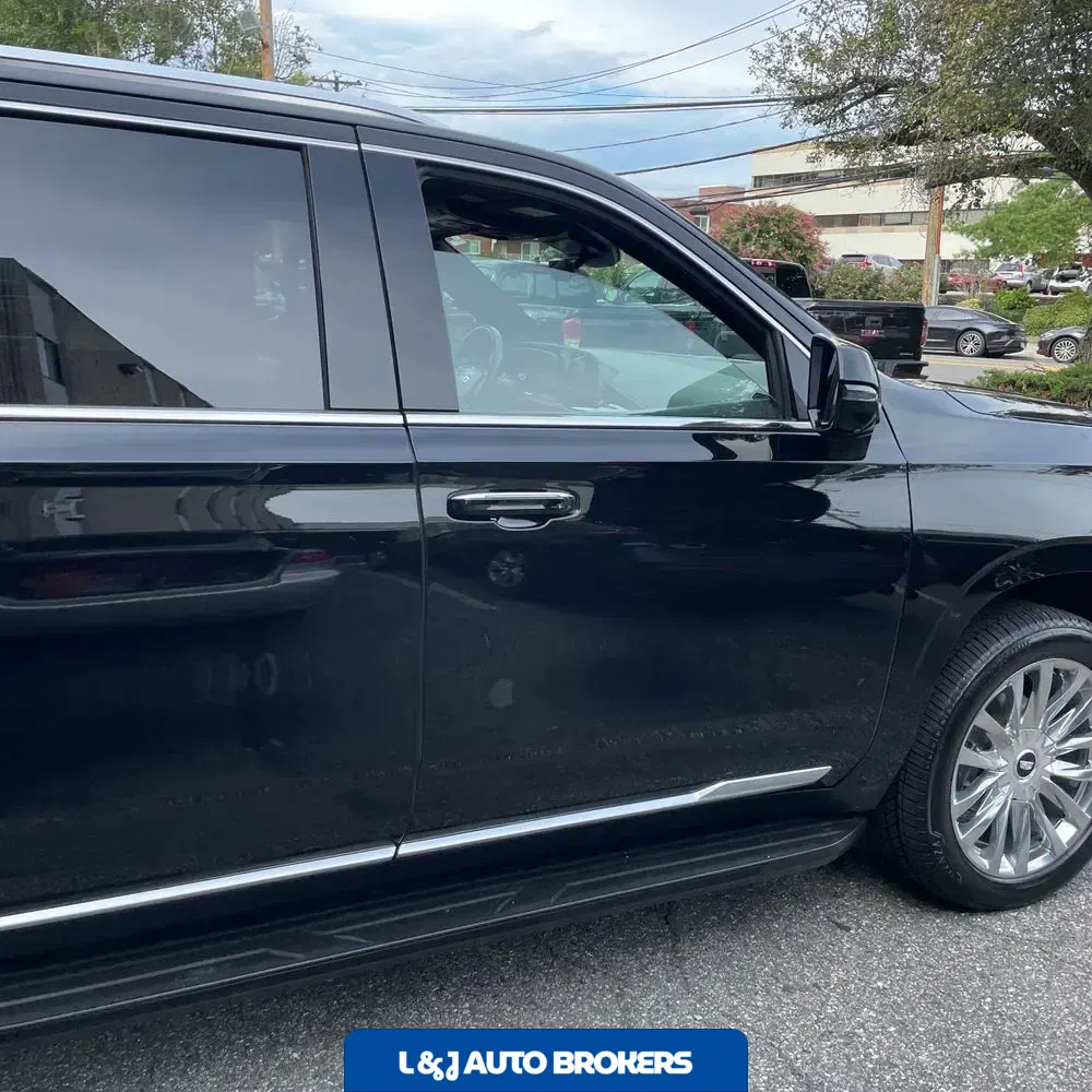 2022 Cadillac Escalade ESV Premium Luxury