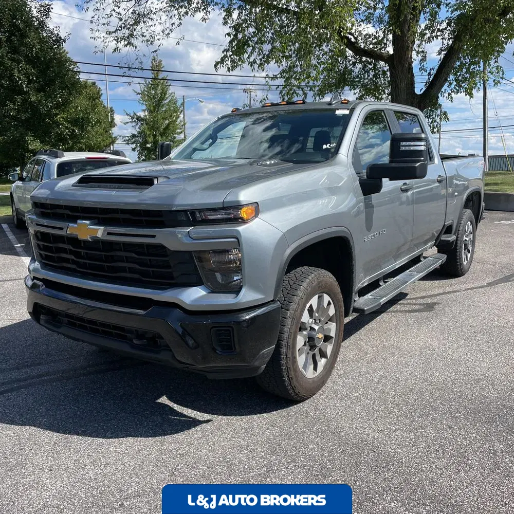 2024 Chevrolet Silverado 2500HD Custom