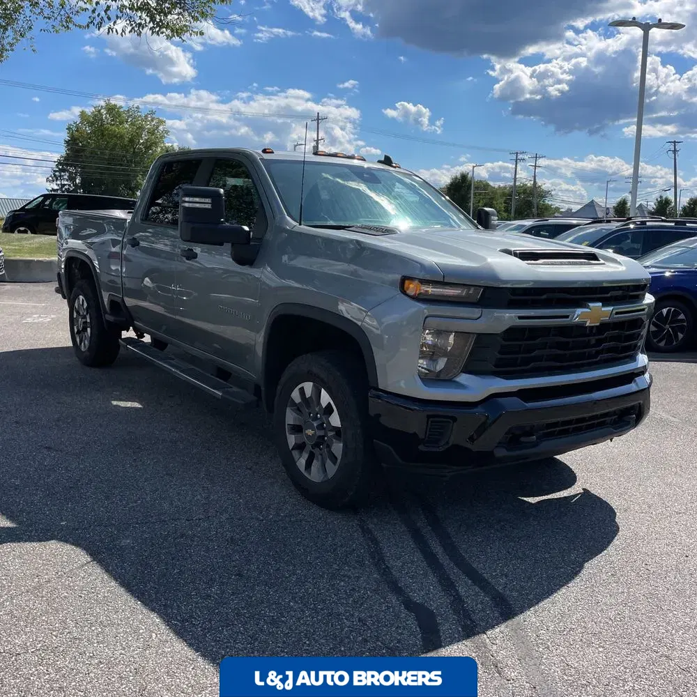 2024 Chevrolet Silverado 2500HD Custom