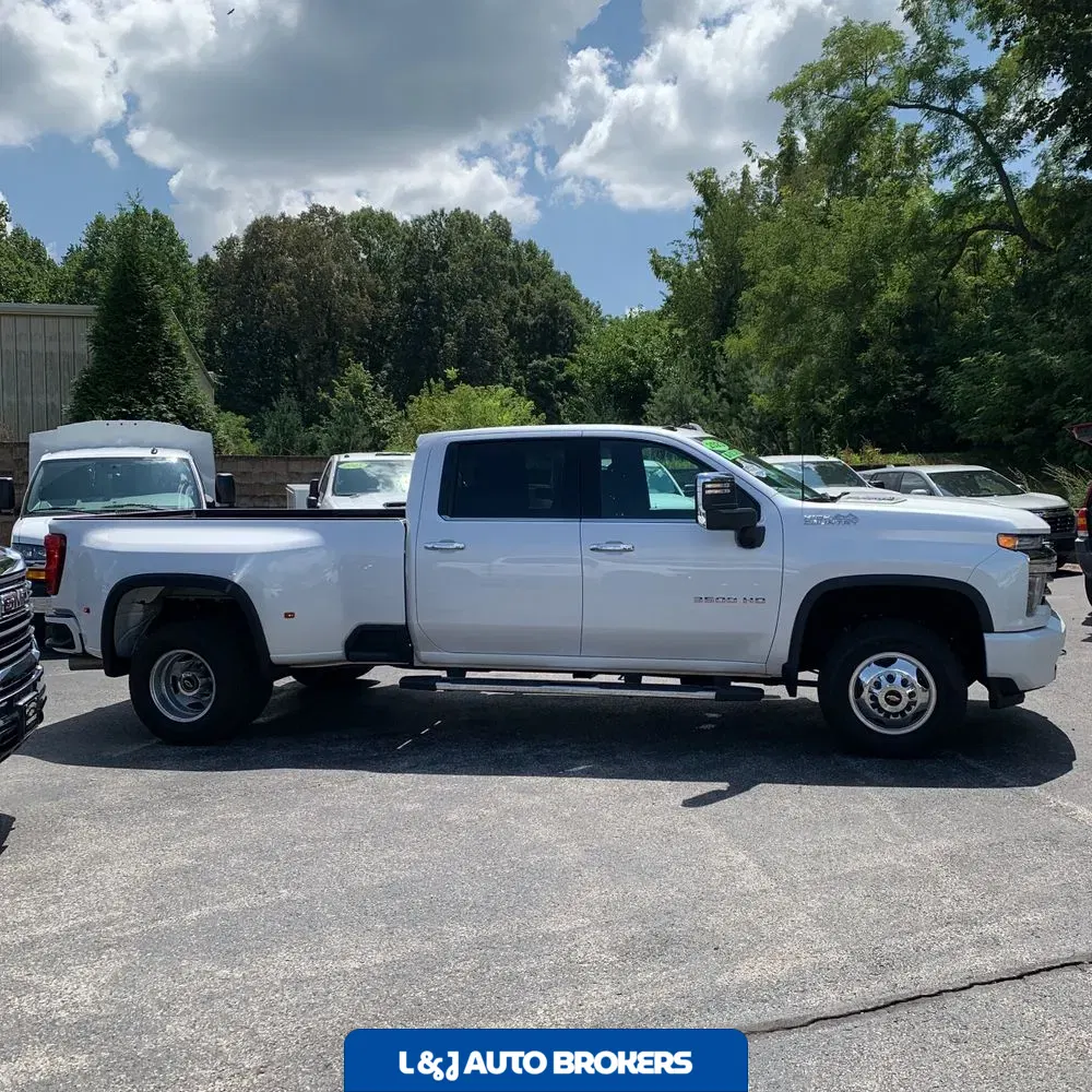 2023 Chevrolet Silverado 3500HD High Country
