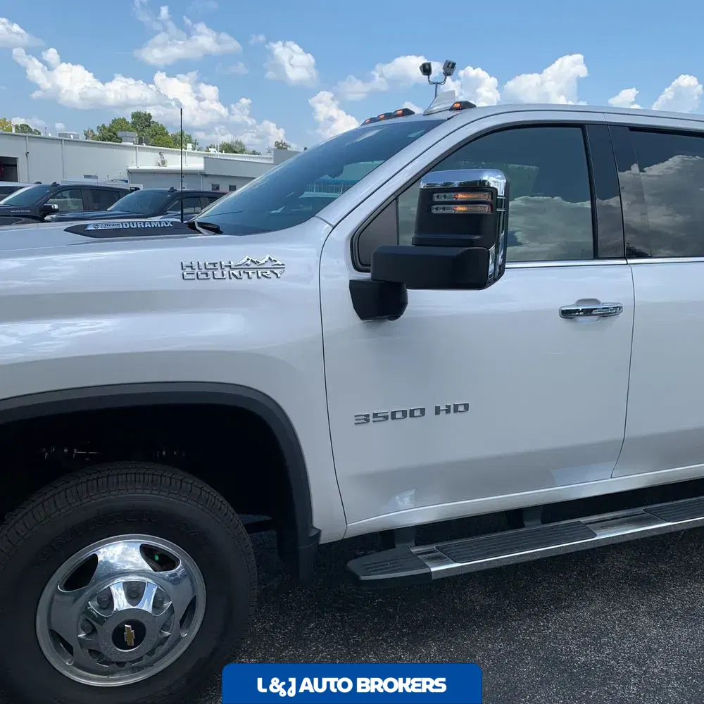 2023 Chevrolet Silverado 3500HD High Country