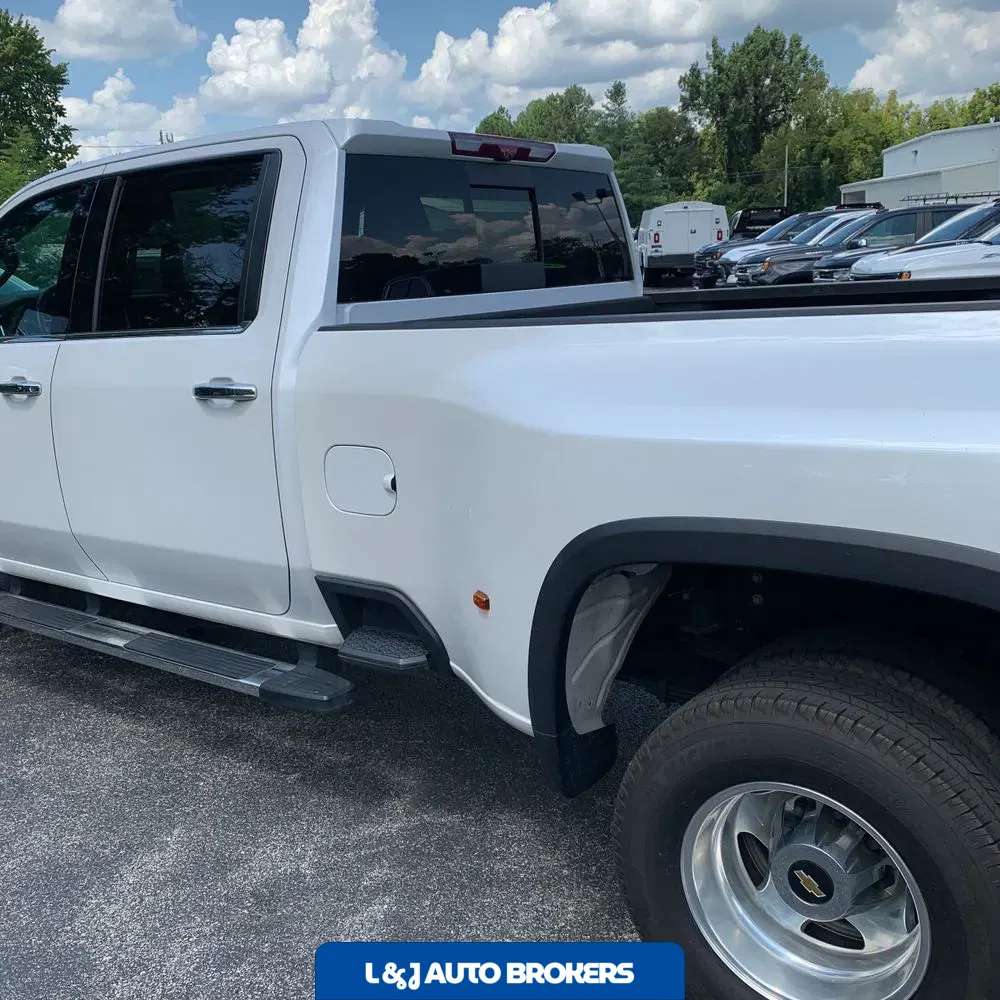 2023 Chevrolet Silverado 3500HD High Country