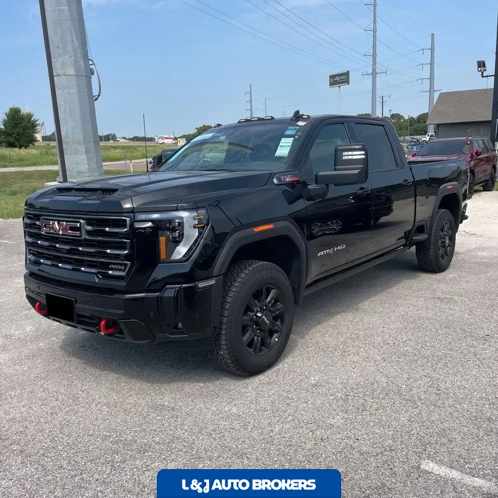 2025 GMC Sierra 2500HD AT4