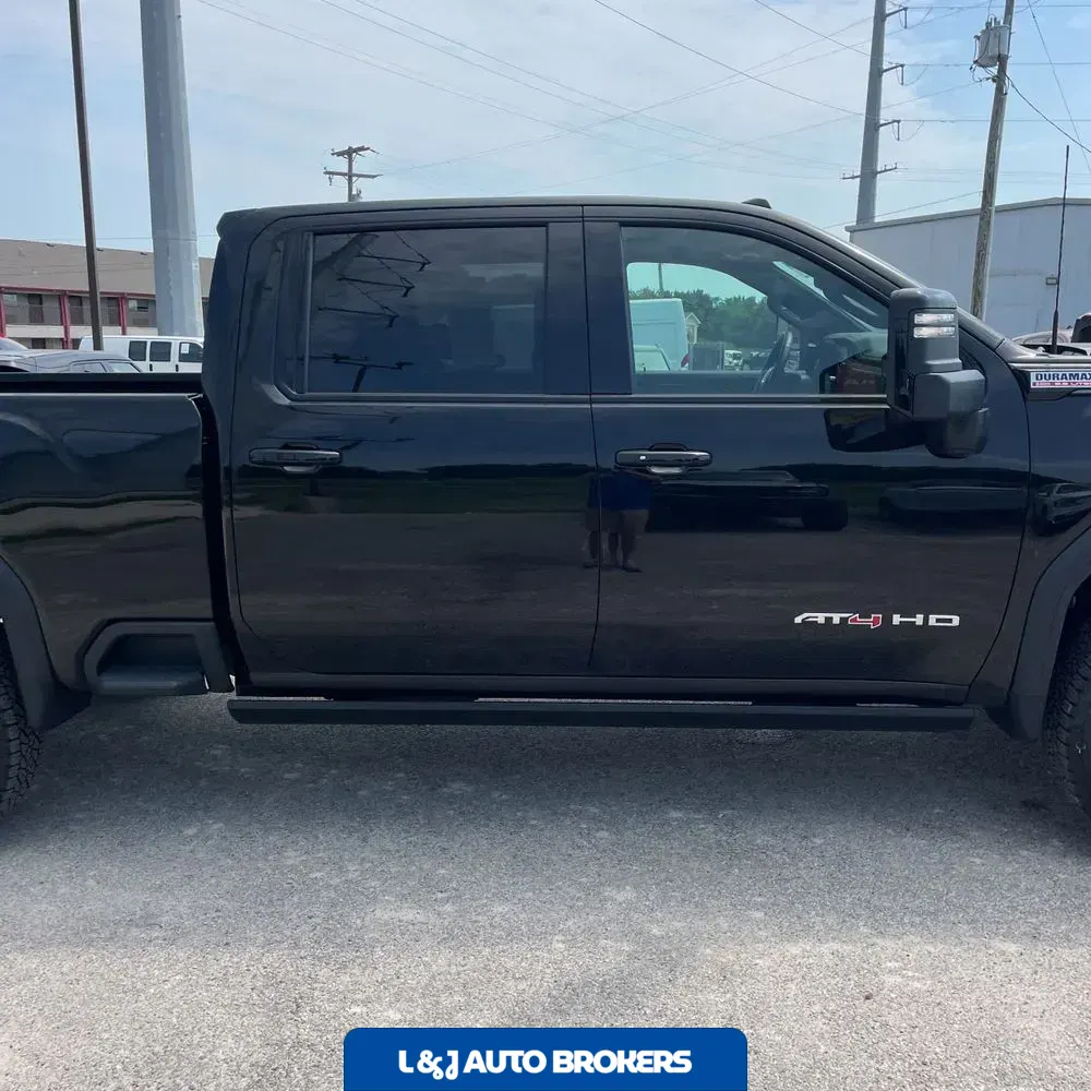2025 GMC Sierra 2500HD AT4