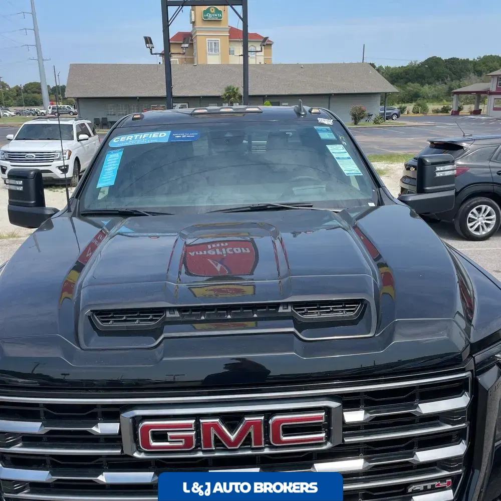 2025 GMC Sierra 2500HD AT4