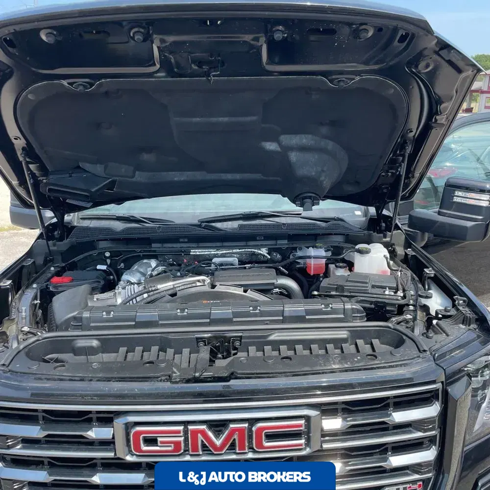 2025 GMC Sierra 2500HD AT4