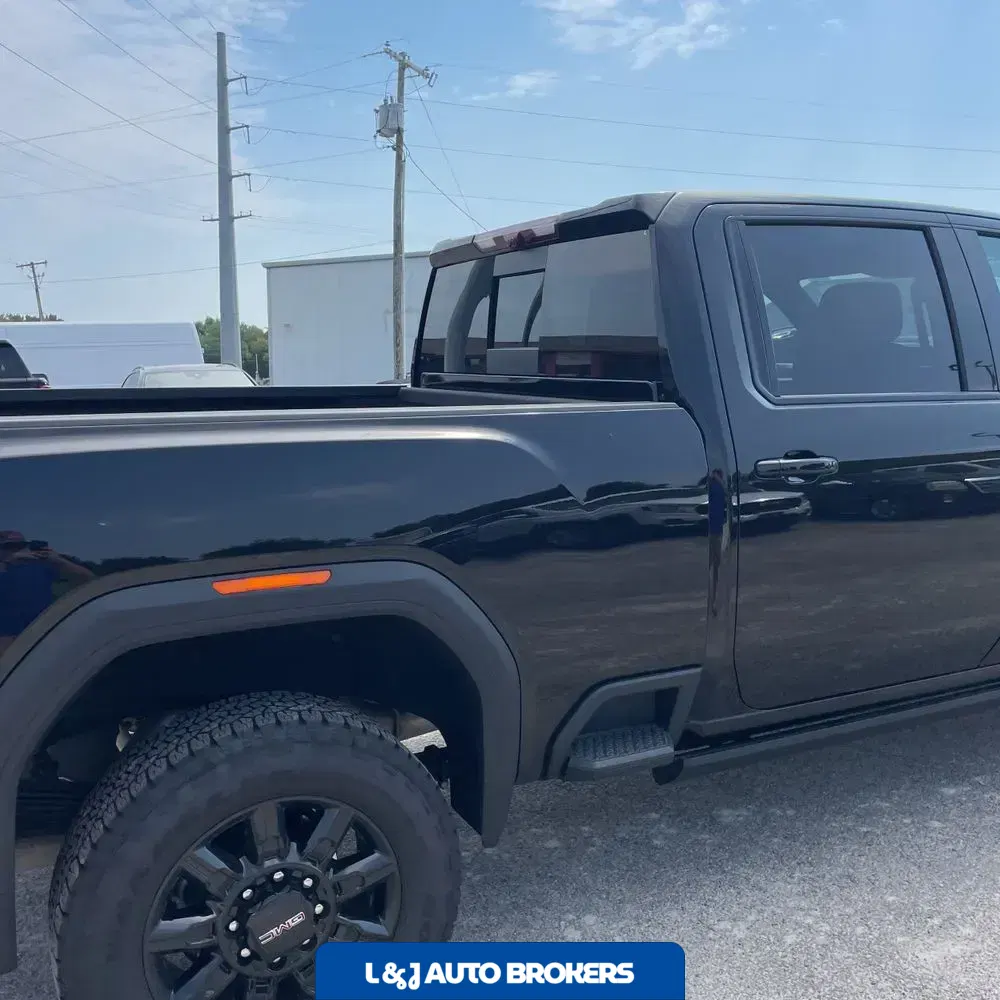 2025 GMC Sierra 2500HD AT4