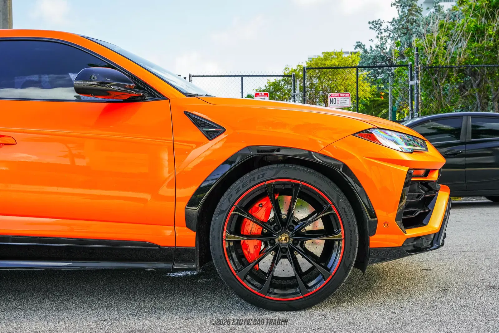 2022 Lamborghini Urus Pearl Capsule