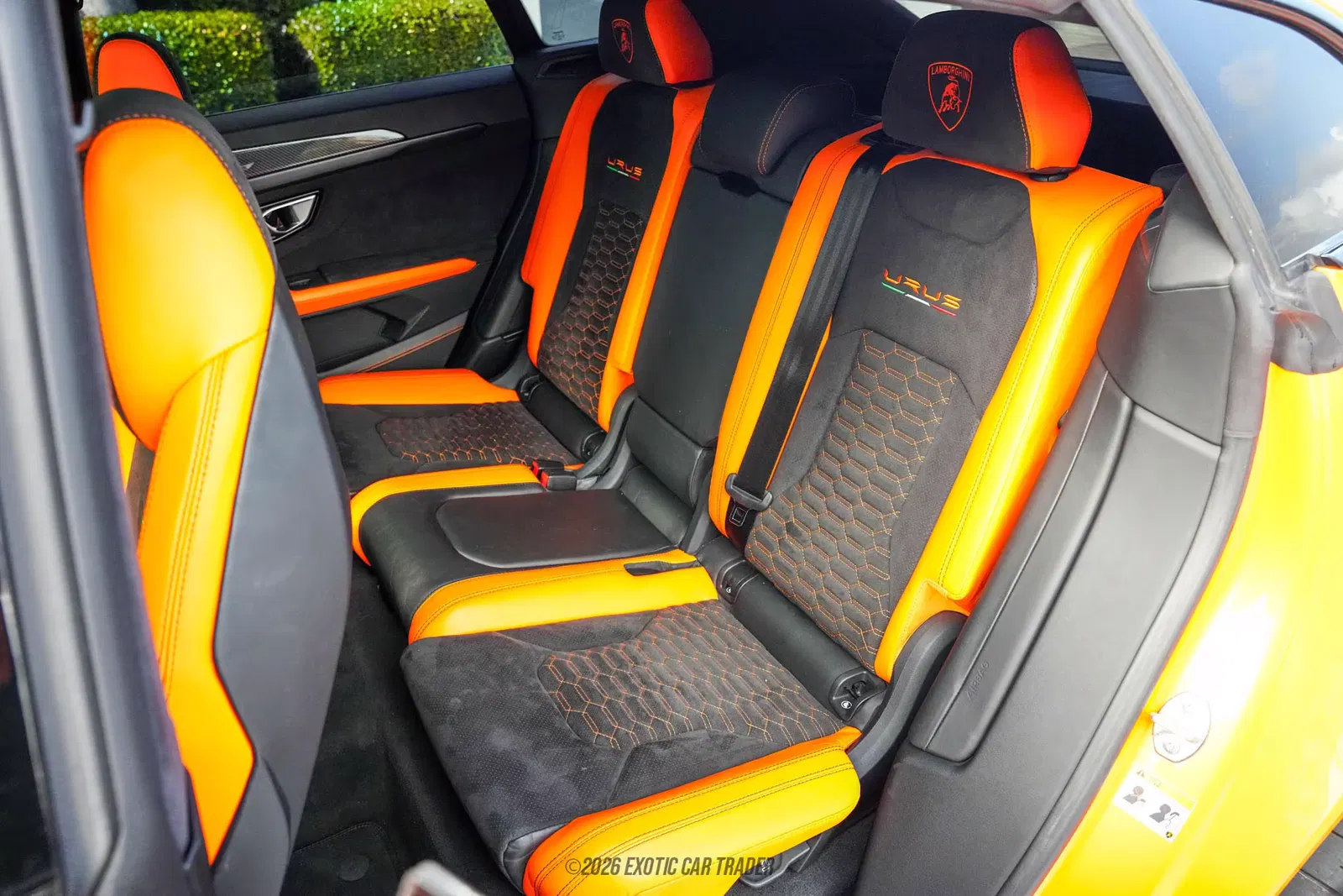 2022 Lamborghini Urus Pearl Capsule