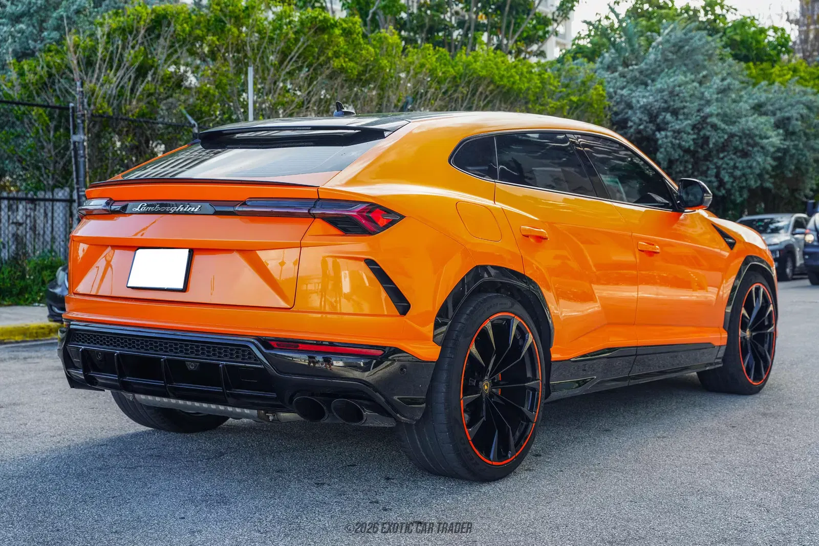2022 Lamborghini Urus Pearl Capsule