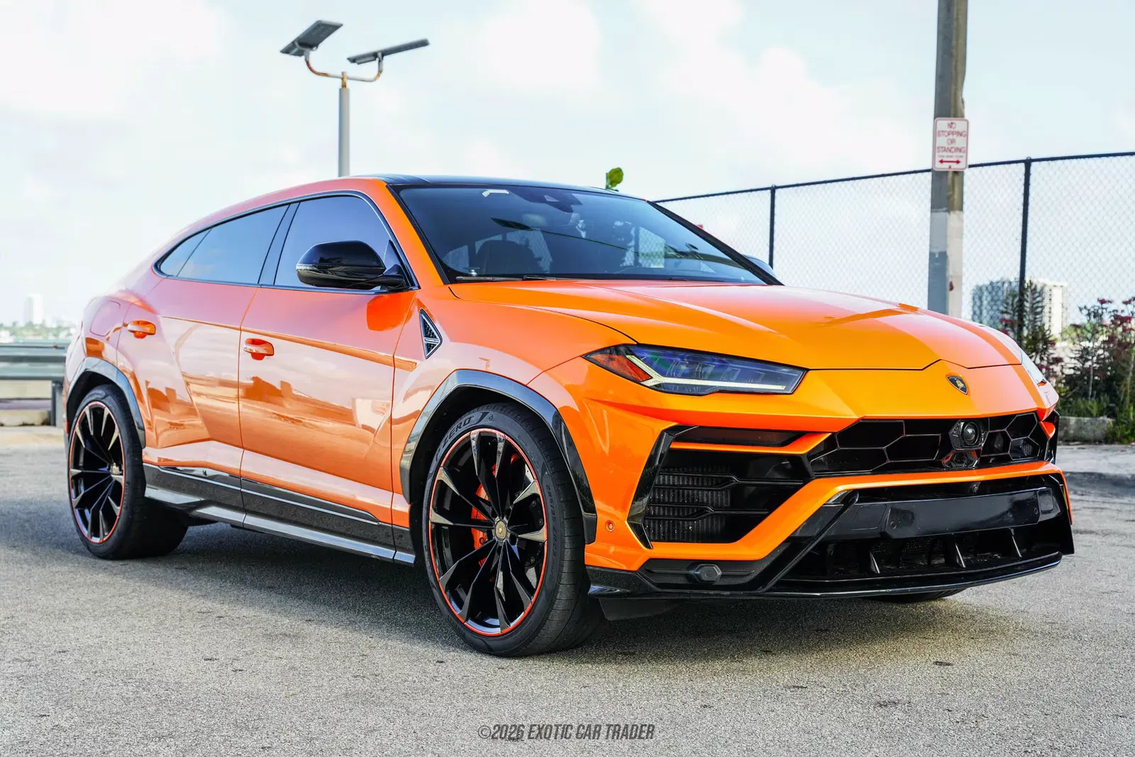 2022 Lamborghini Urus Pearl Capsule
