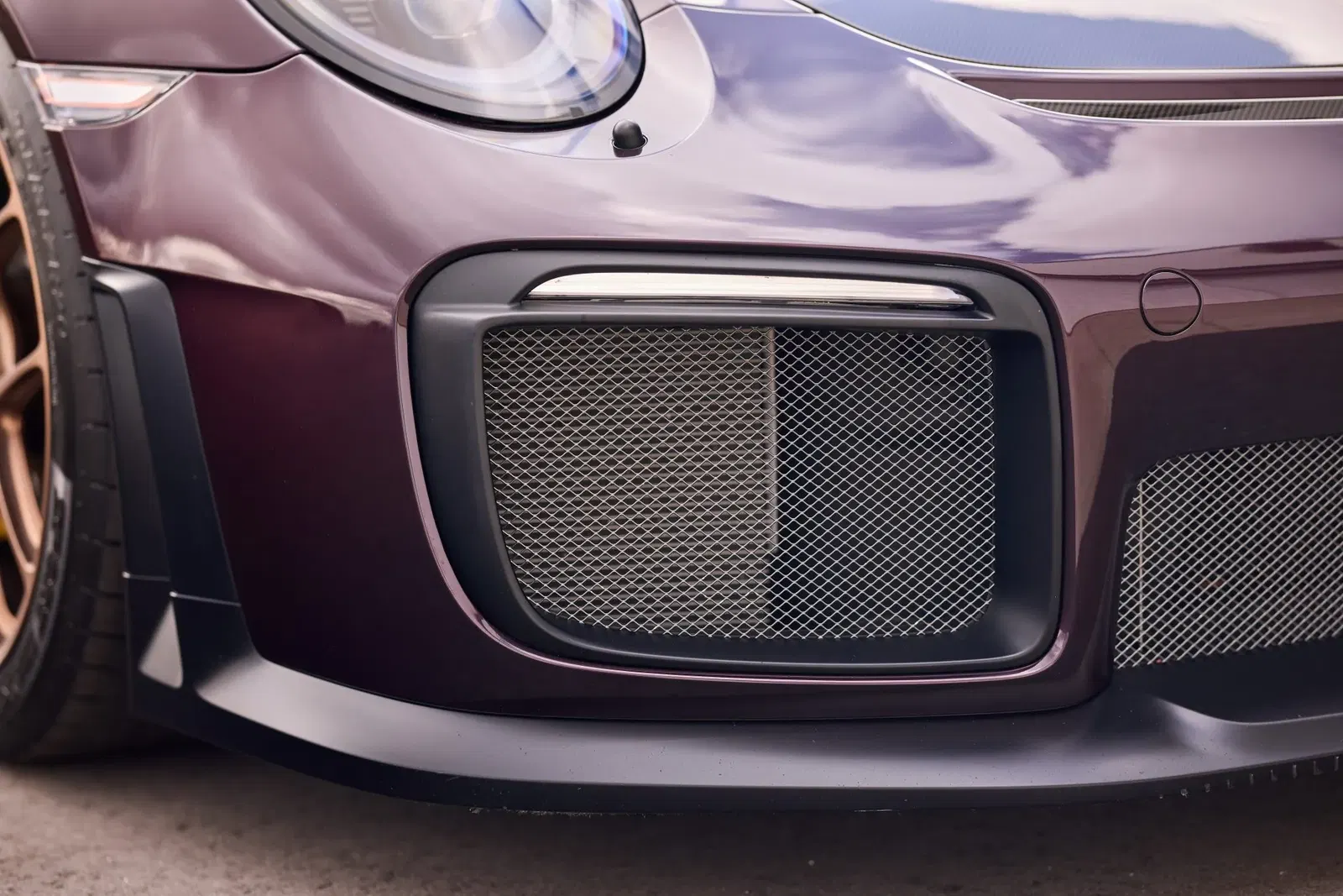 2018 Porsche 911 GT2 RS Weissach