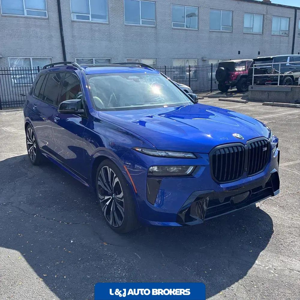 2024 BMW X7 M60i