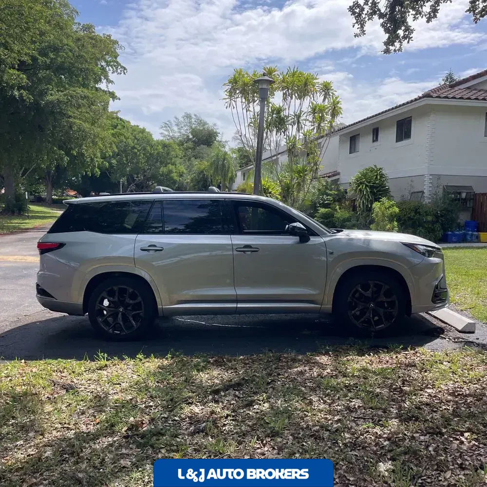 2025 Lexus TX 500h F SPORT Performance Premium