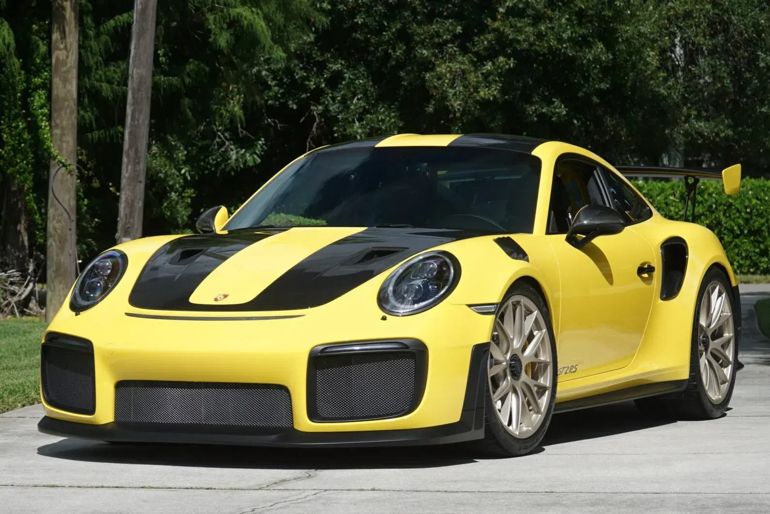 3,300-Mile 2018 Porsche 911 GT2 RS Weissach