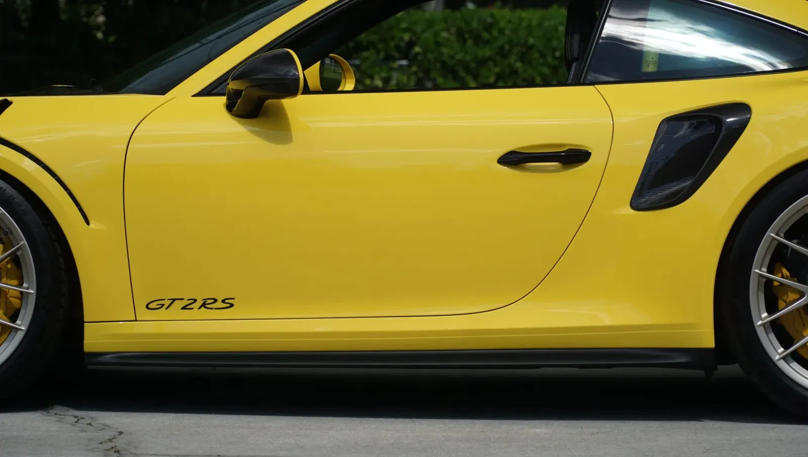 3,300-Mile 2018 Porsche 911 GT2 RS Weissach