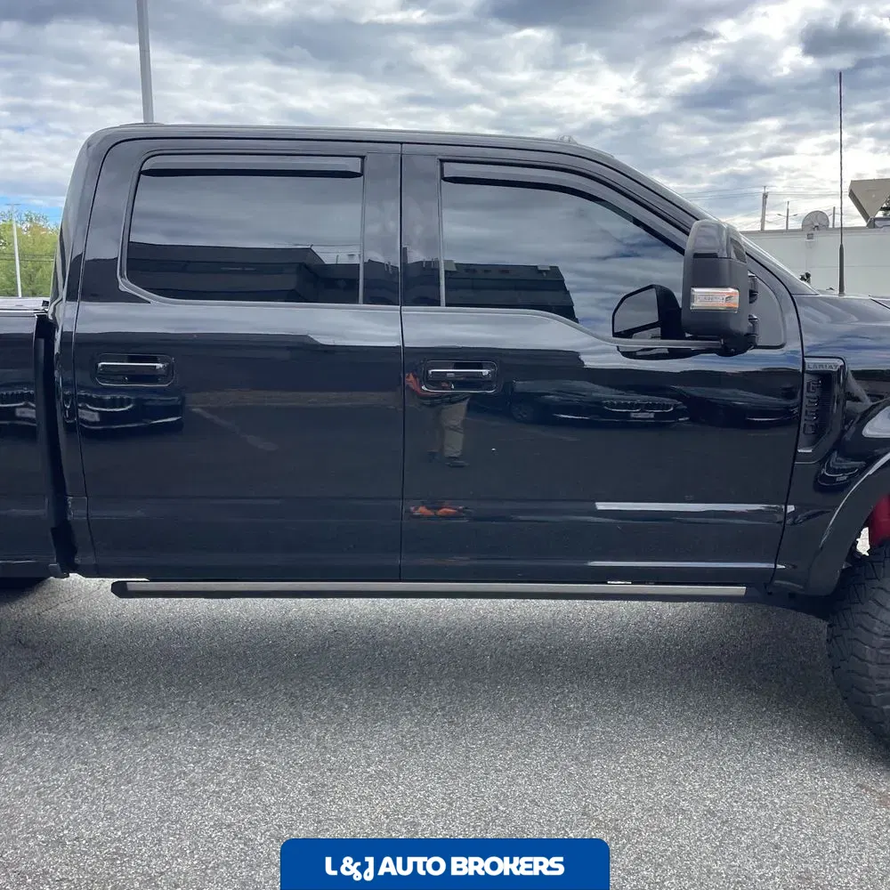 2022 Ford F-350 Super Duty Lariat
