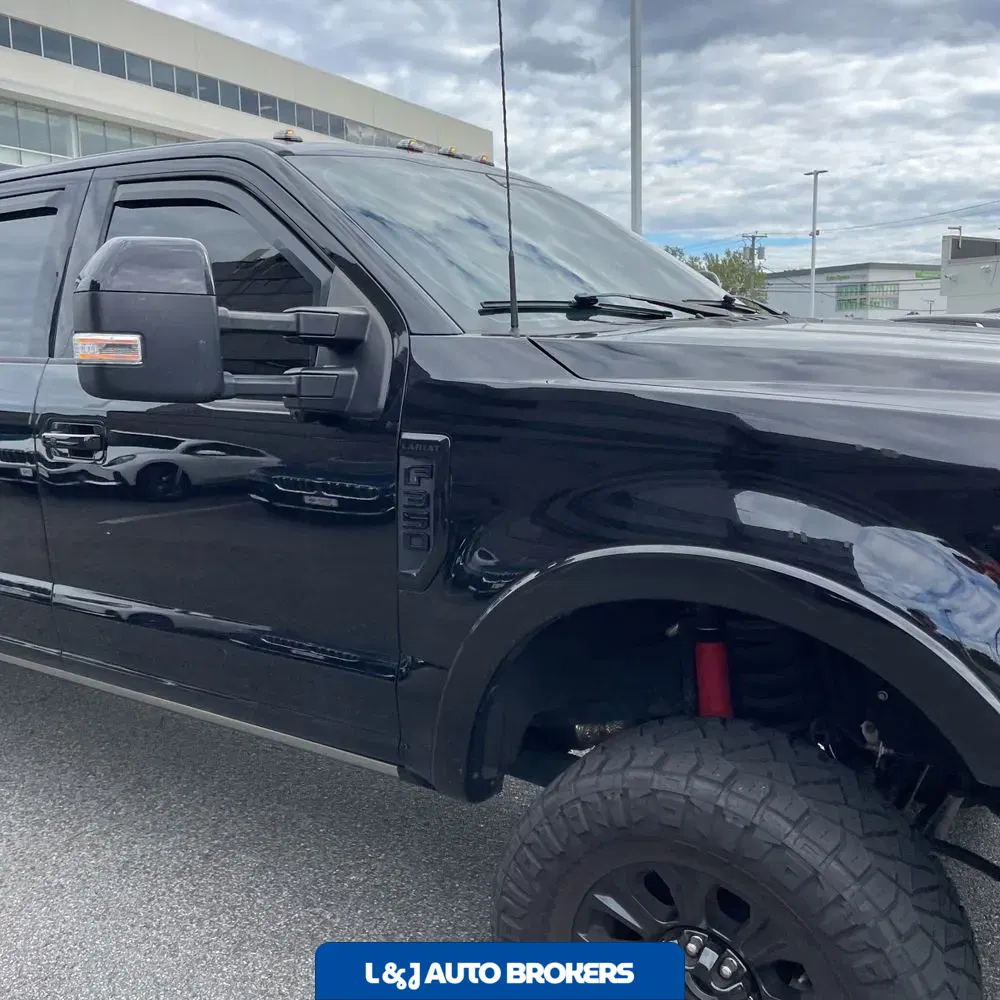 2022 Ford F-350 Super Duty Lariat
