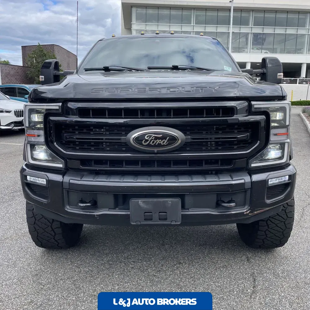 2022 Ford F-350 Super Duty Lariat