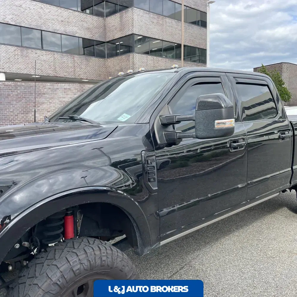 2022 Ford F-350 Super Duty Lariat