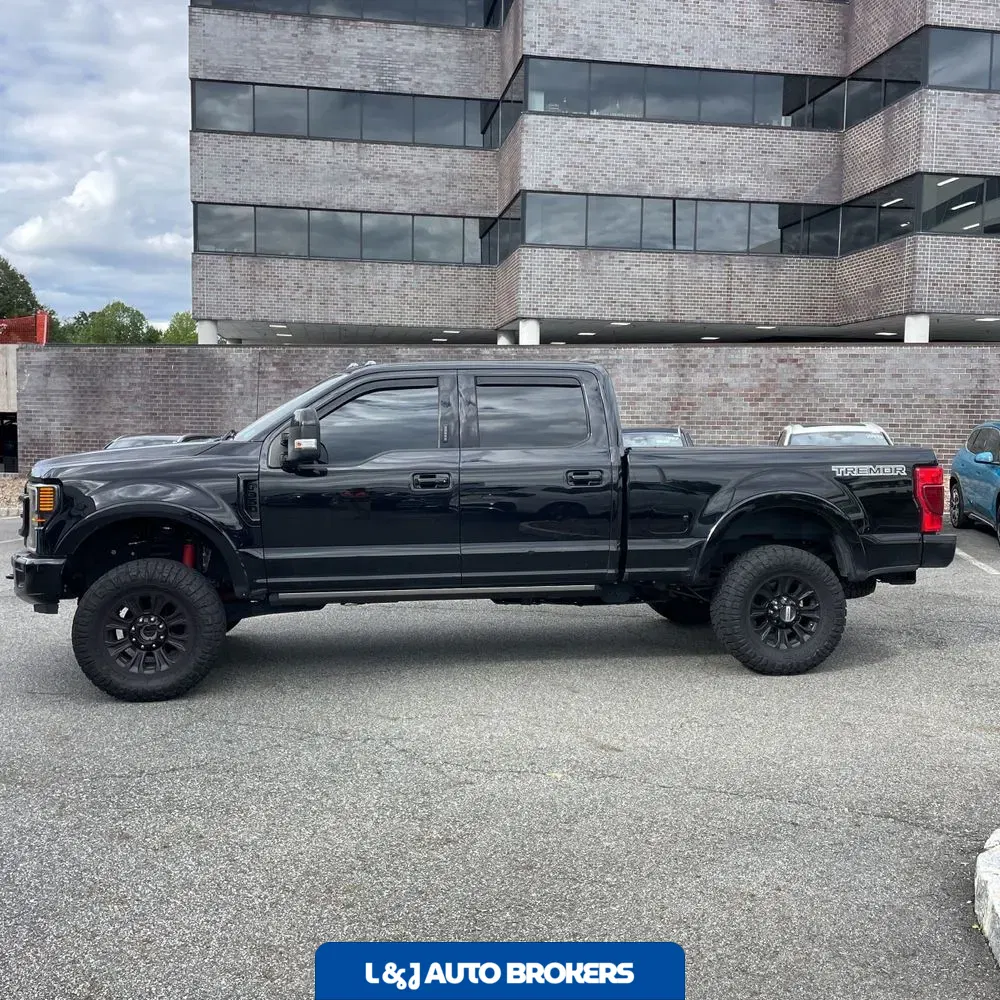 2022 Ford F-350 Super Duty Lariat