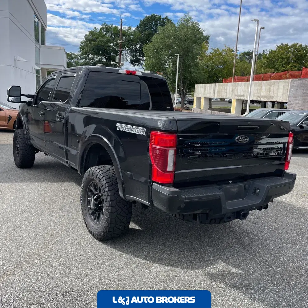 2022 Ford F-350 Super Duty Lariat