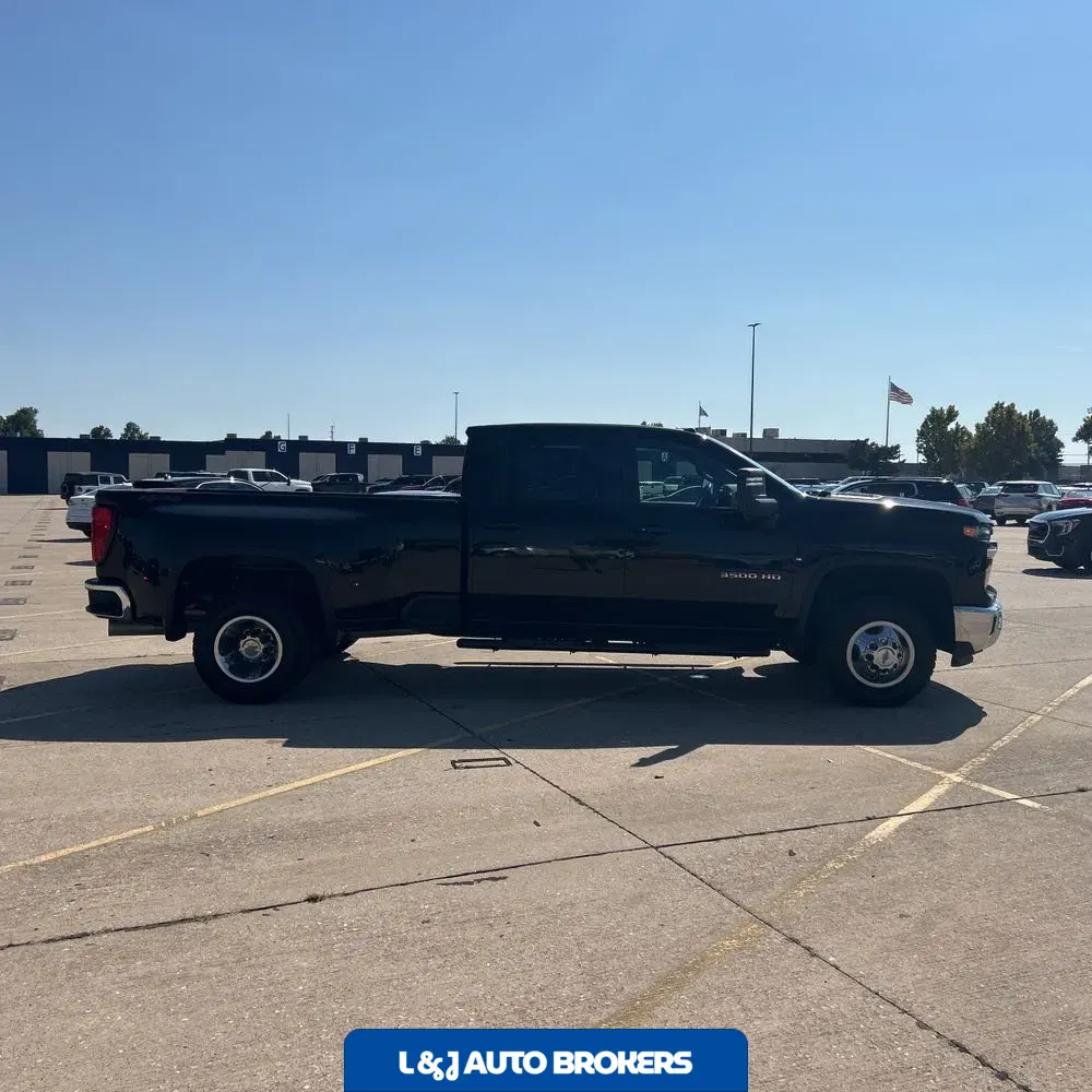 2024 Chevrolet Silverado 3500HD LT