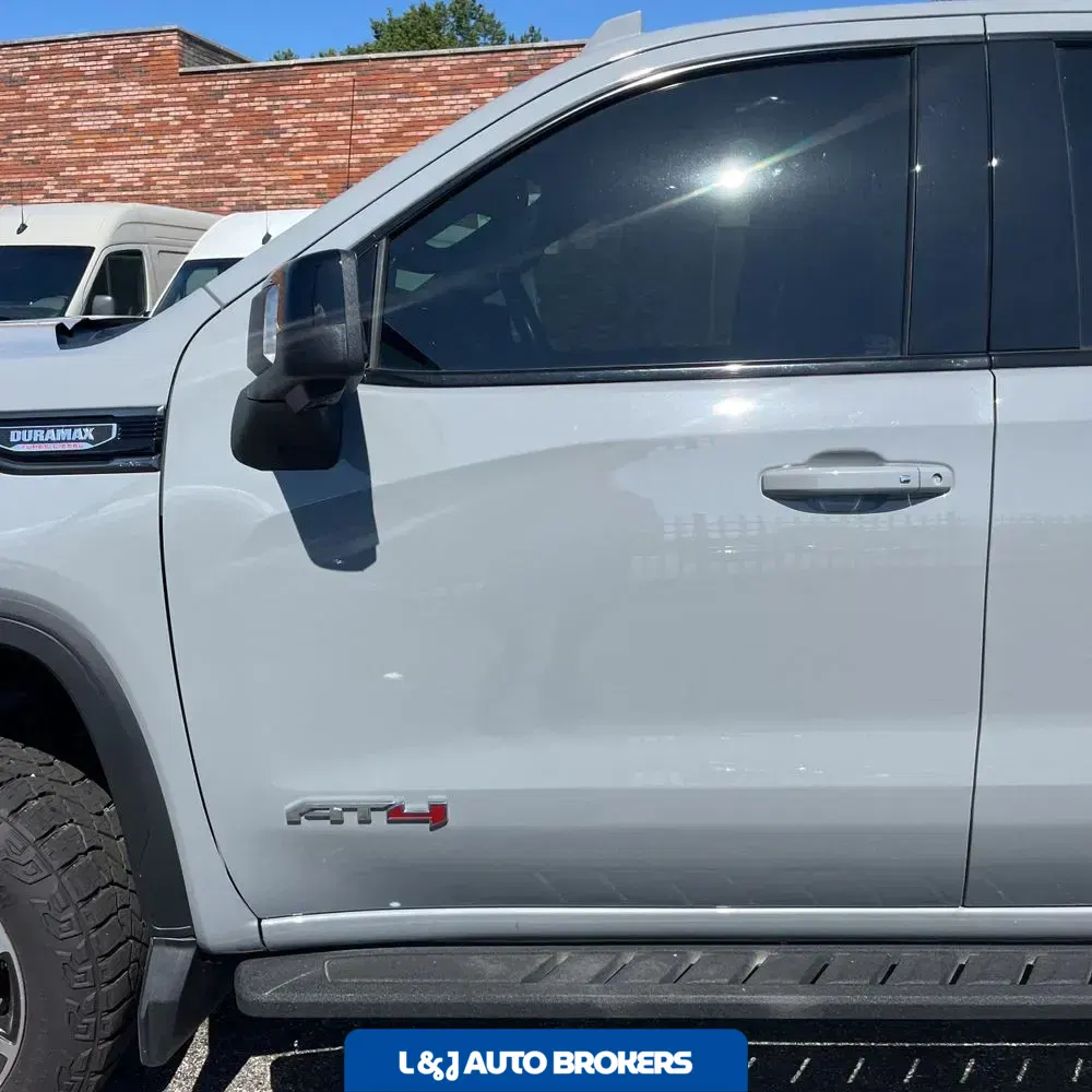 2024 GMC Sierra 1500 AT4