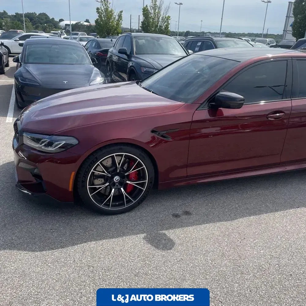 2022 BMW M5 Base
