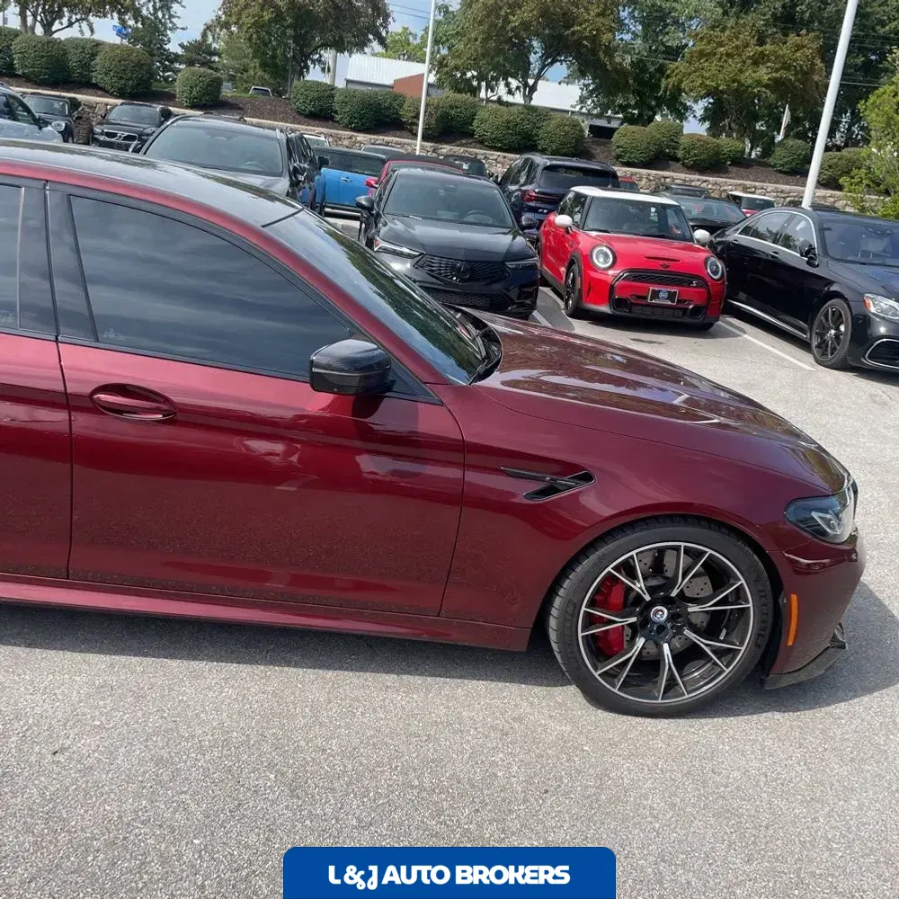 2022 BMW M5 Base
