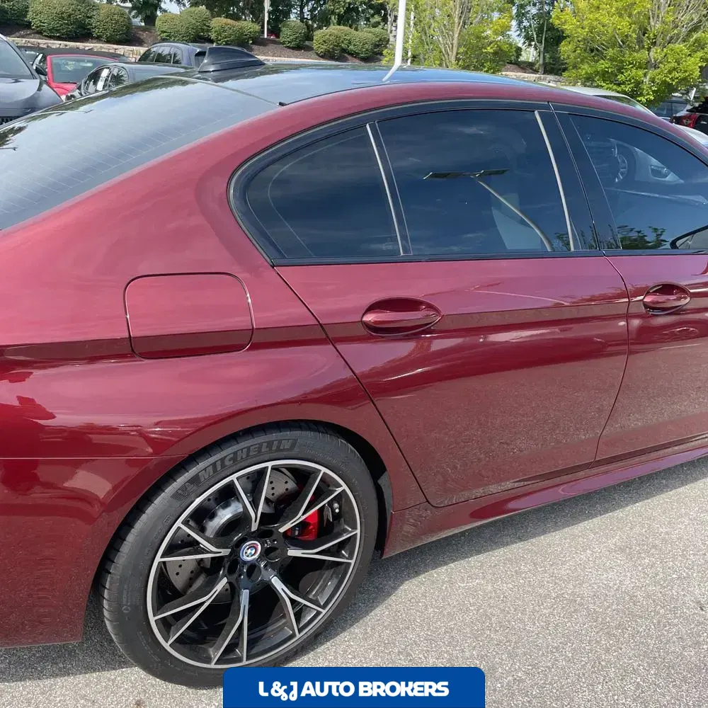 2022 BMW M5 Base