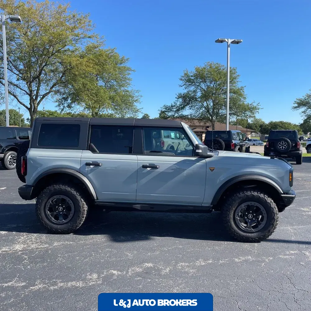 2022 Ford Bronco Badlands Advanced