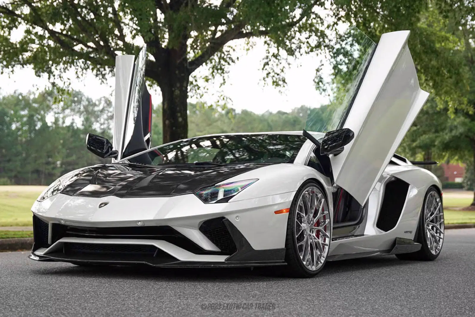 2017 Lamborghini Aventador S