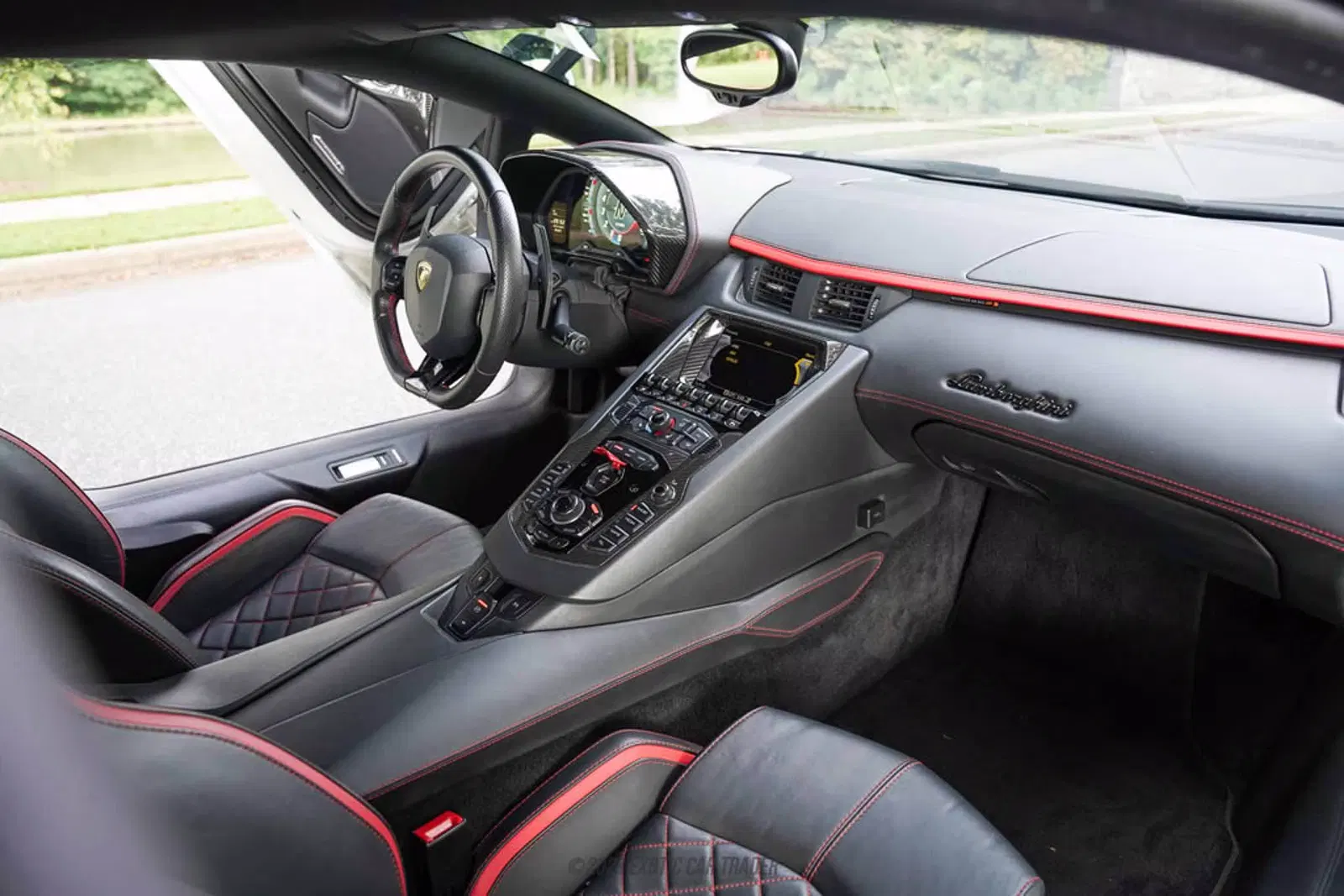 2017 Lamborghini Aventador S