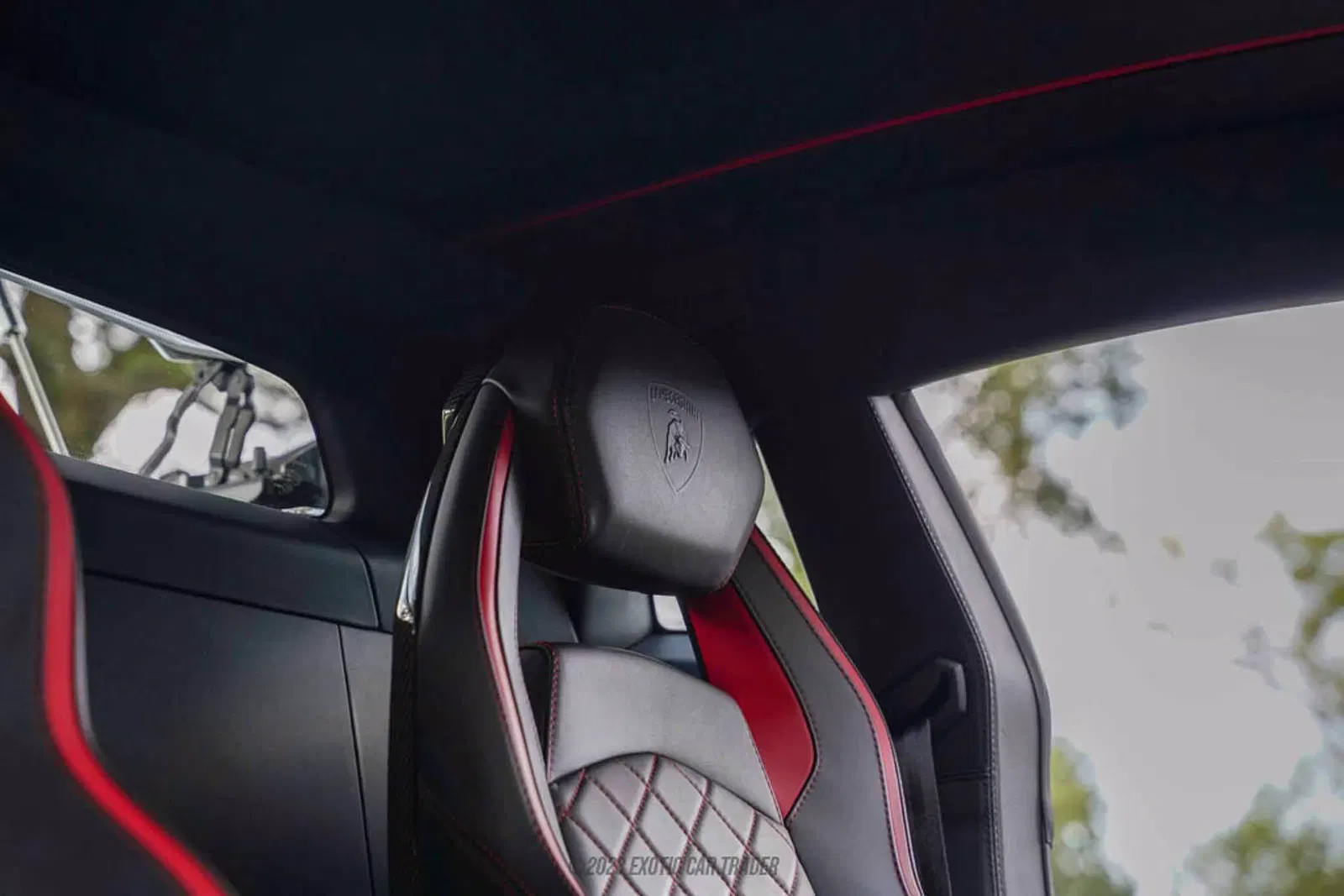 2017 Lamborghini Aventador S