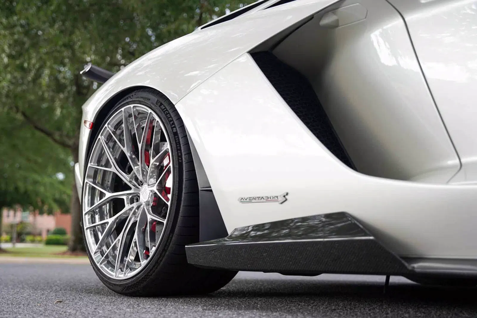 2017 Lamborghini Aventador S