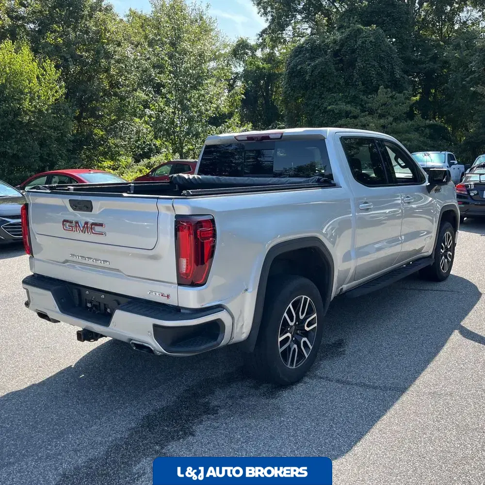 2022 GMC Sierra 1500 AT4