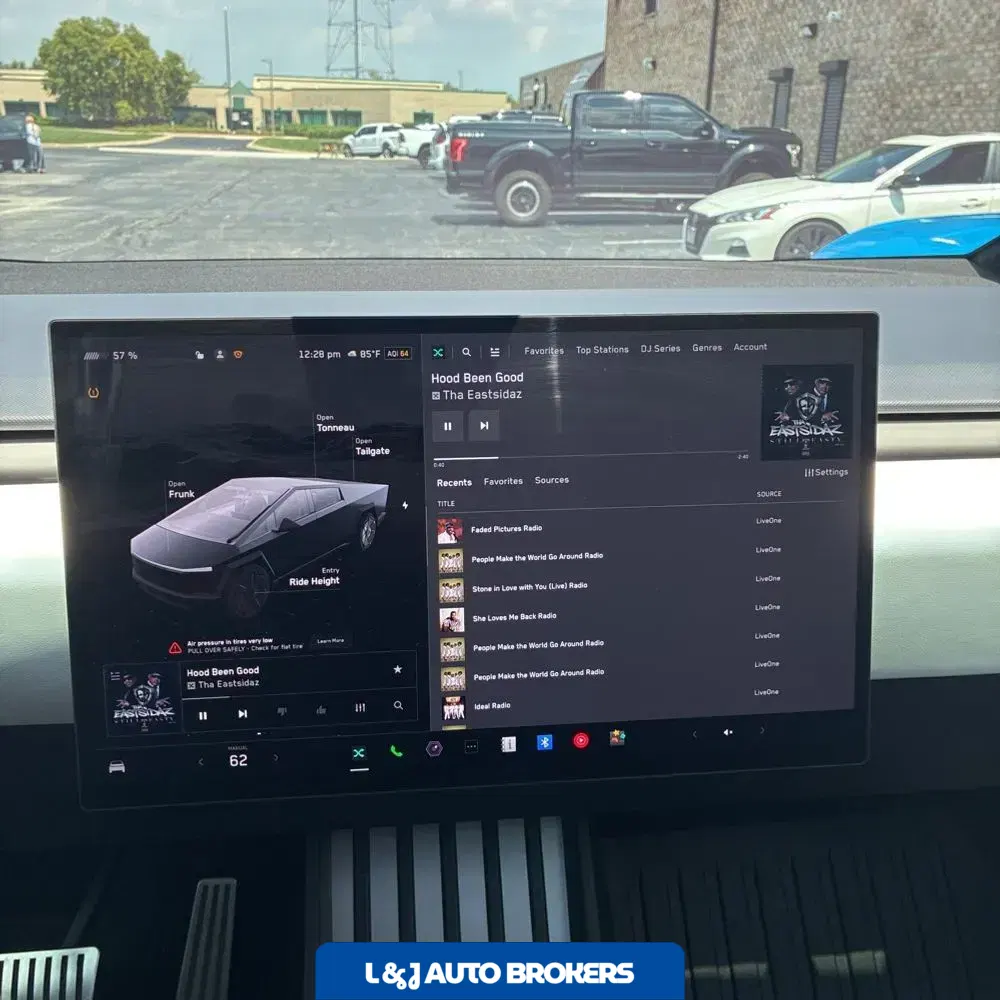 2024 Tesla Cybertruck Base