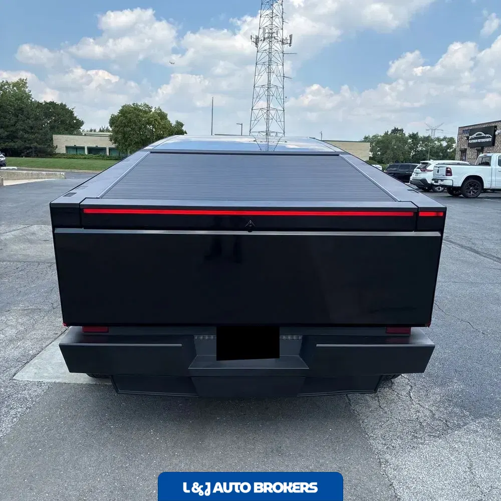 2024 Tesla Cybertruck Base