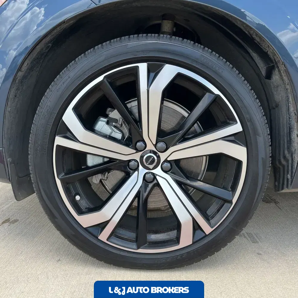 2024 Volvo XC60 T8 - Ultimate PHEV