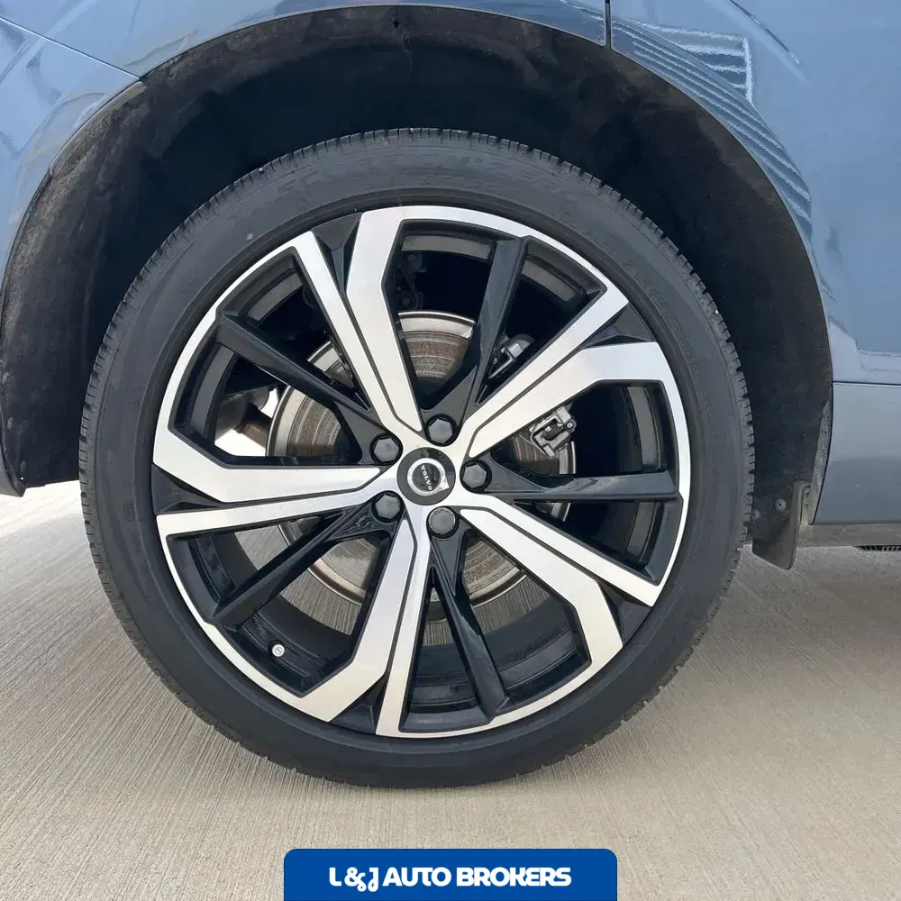 2024 Volvo XC60 T8 - Ultimate PHEV