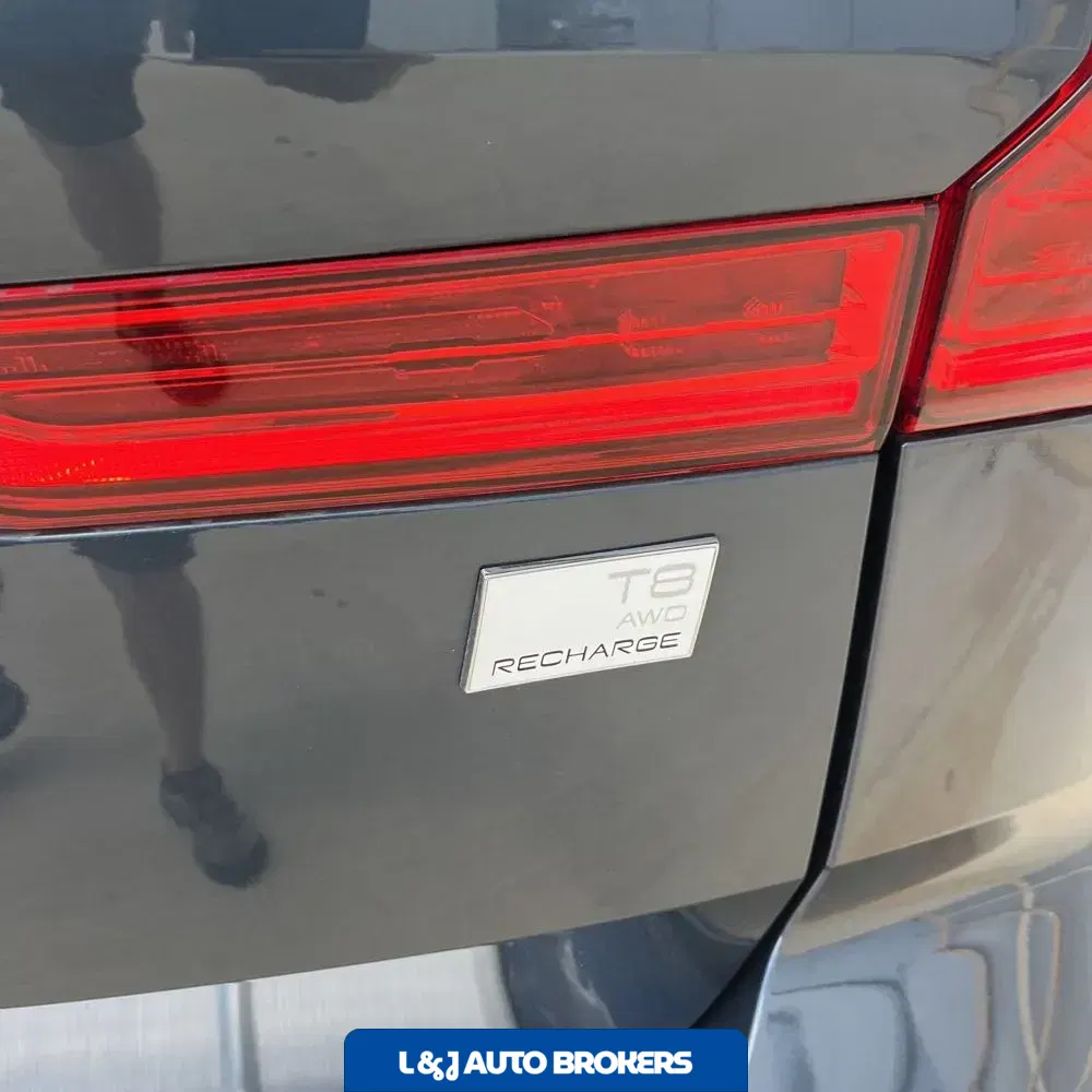 2024 Volvo XC60 T8 - Ultimate PHEV