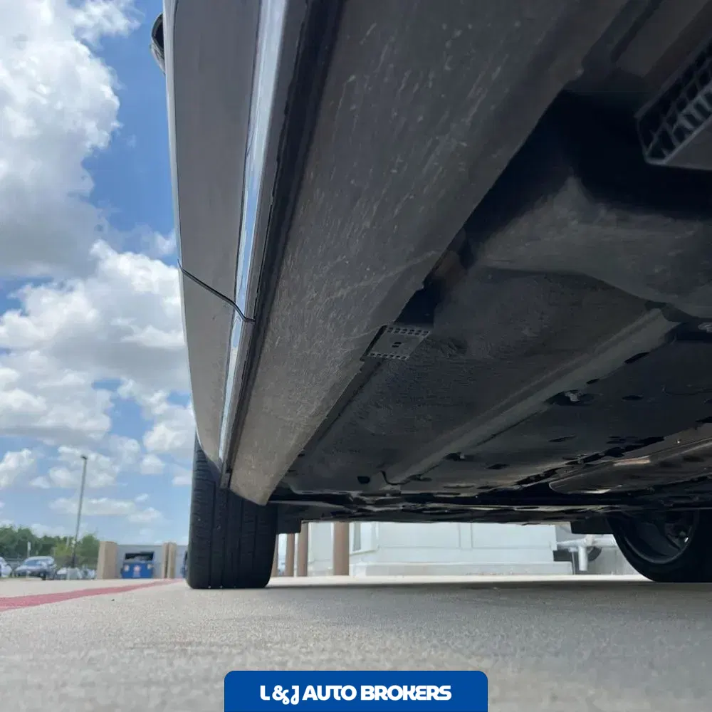 2024 Volvo XC60 T8 - Ultimate PHEV