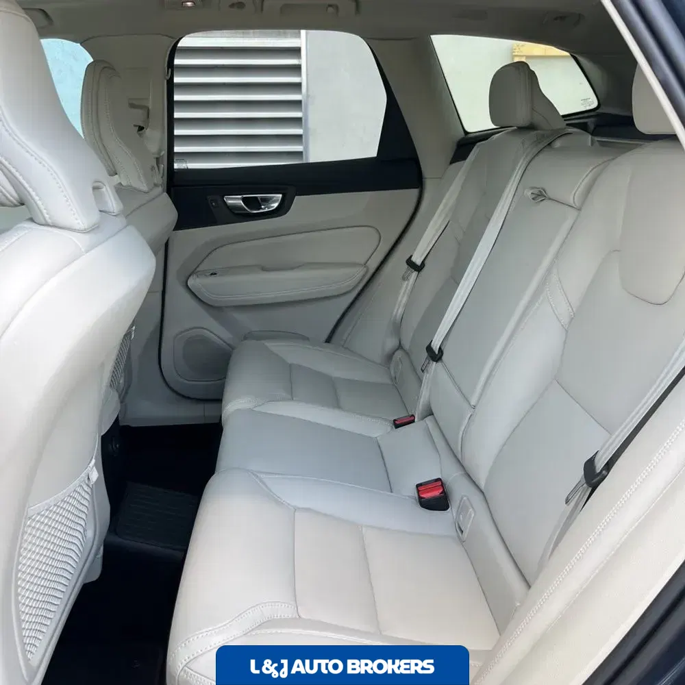 2024 Volvo XC60 T8 - Ultimate PHEV